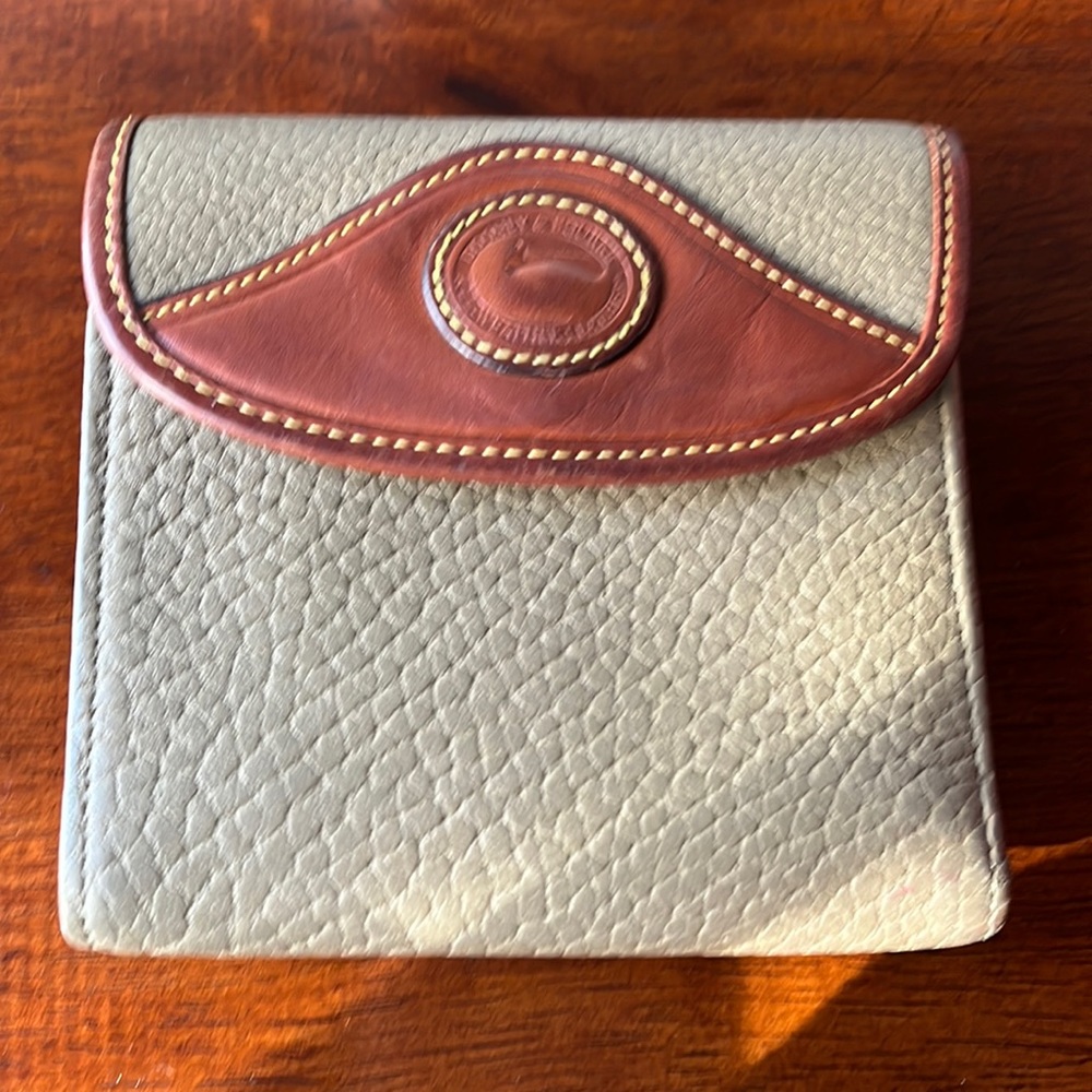 Vintage Dooney and Bourke small bifold wallet in Pebbled Leather